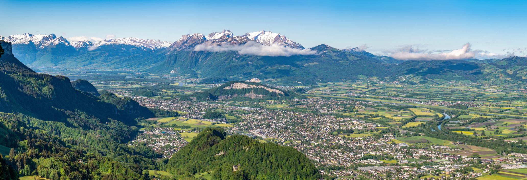 Blick oberhalb von Hohenems aufs Rheintal (c) Oberhauser Photography - Vorarlberg Tourismus