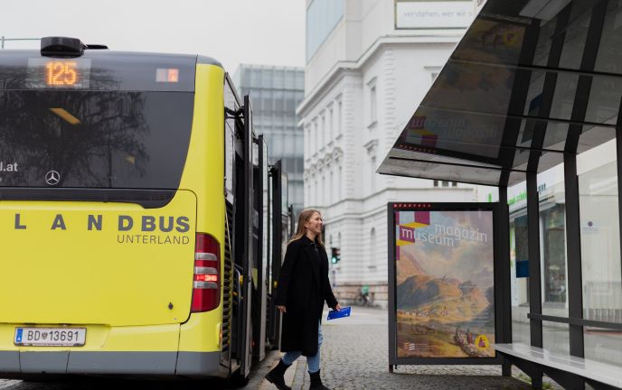 Unterwegs mit den öffentlichen Verkehrsmitteln